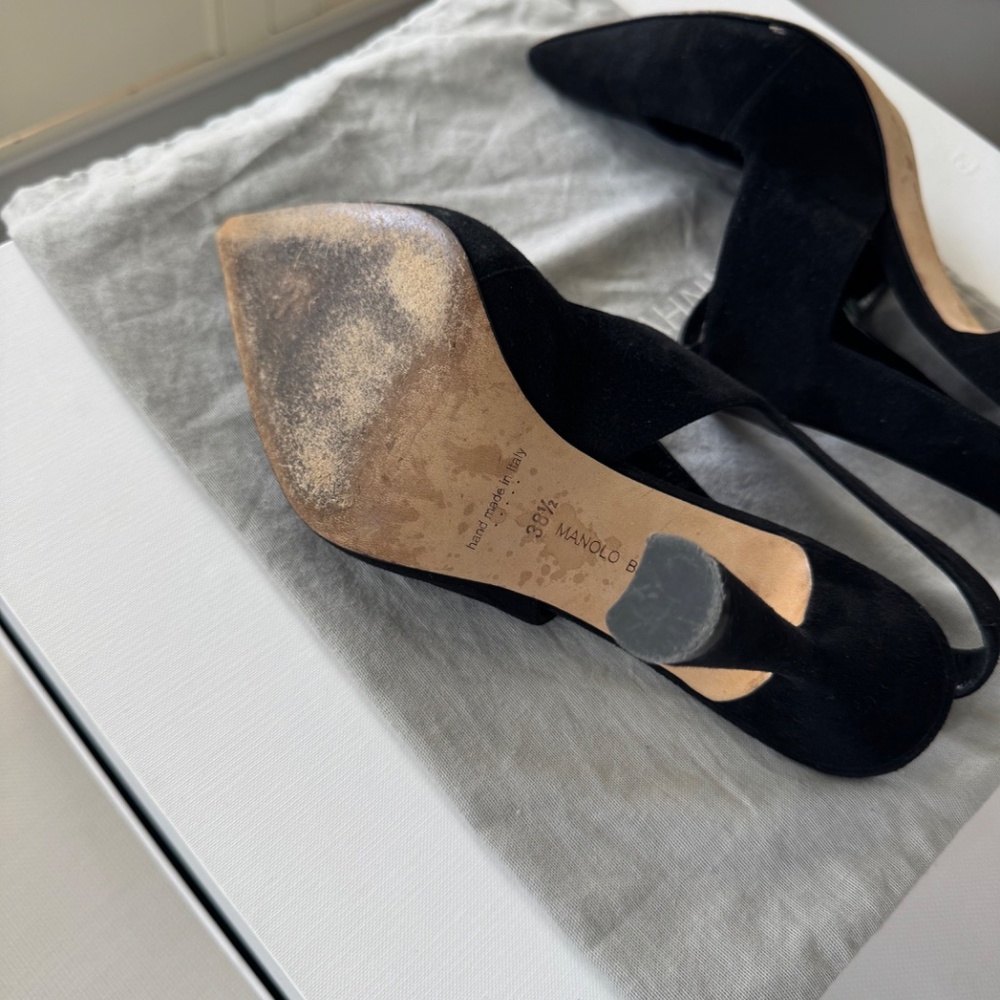 Manolo Blahnik limited edition suede pointed toe mary Jane heel - Picture 6 of 11
